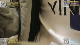怀孕的女孩抹上精油和奶油被狂草至多次高潮