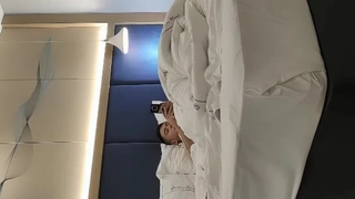 阳光明媚适合野战 喜欢操啊操的漂亮00后美女〖草了草〗乡间啪啪野战真刺激 无套后入站炮爽了一会就射了 高清源码录制