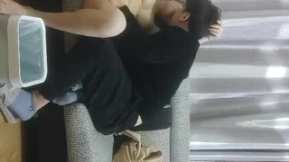 一对夫妇自制性爱录像带,特色是一个哥伦比亚的熟女和她的大屁股