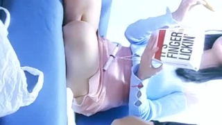 【無情的屌】單場收益巔峰，極品外圍女神，情趣裝跳蛋大黑牛，舔腳舌吻摳逼內射全都有！